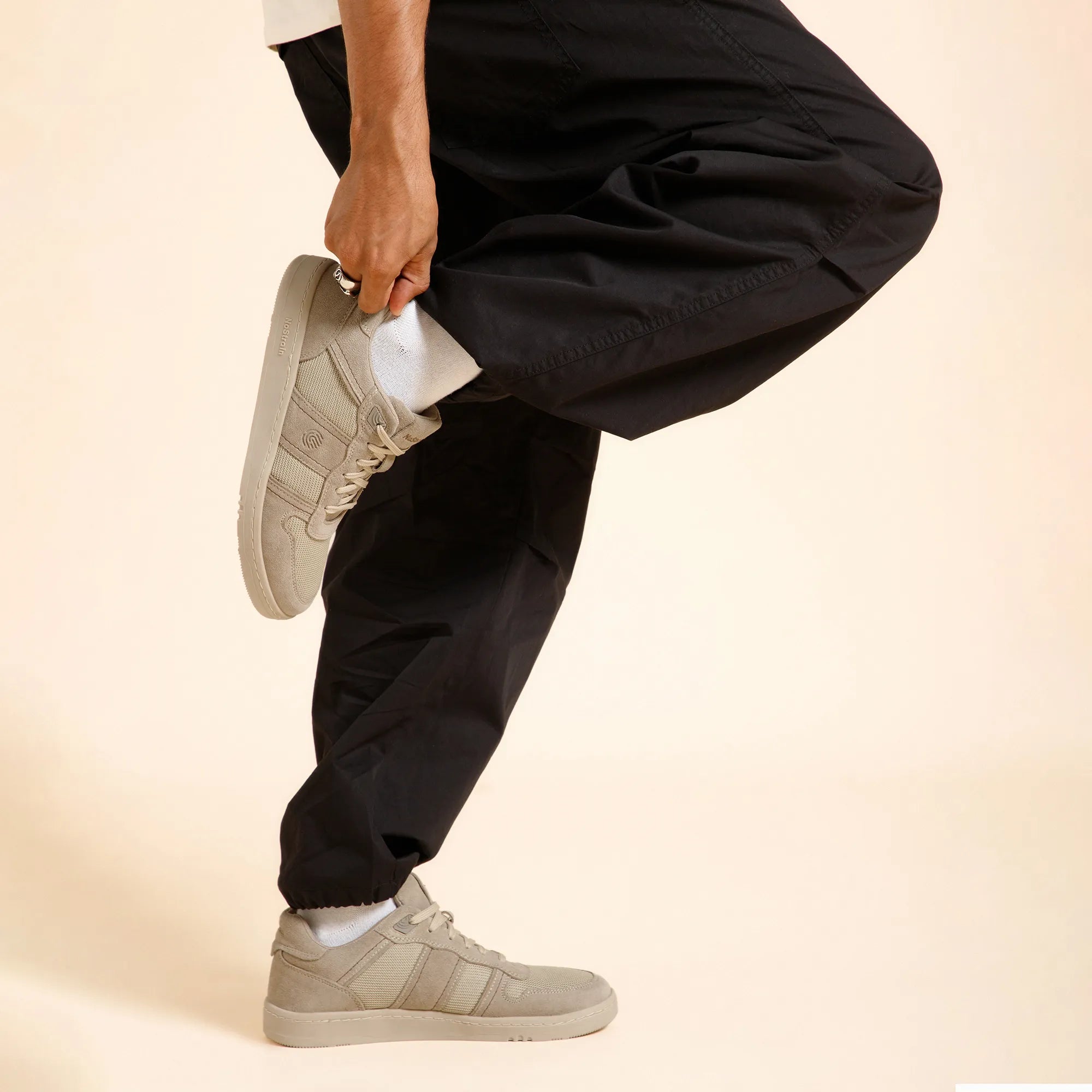 NoStrain SLANT beige sneakers with mesh upper