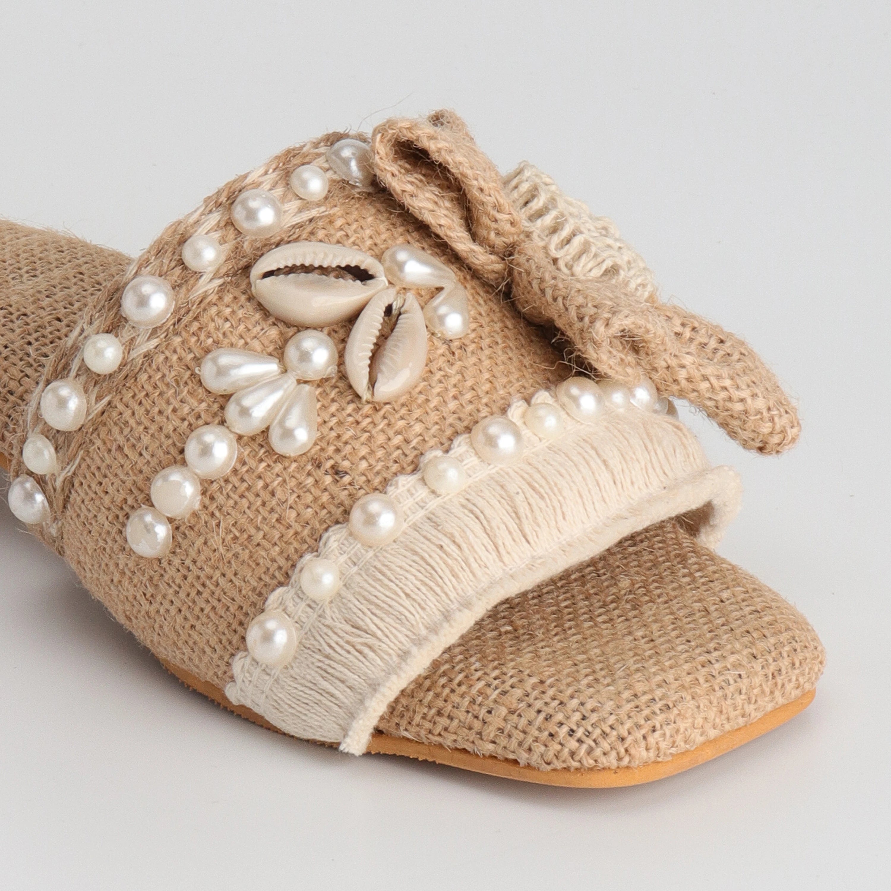 Handmade pearl shell flats heel sandals for women
