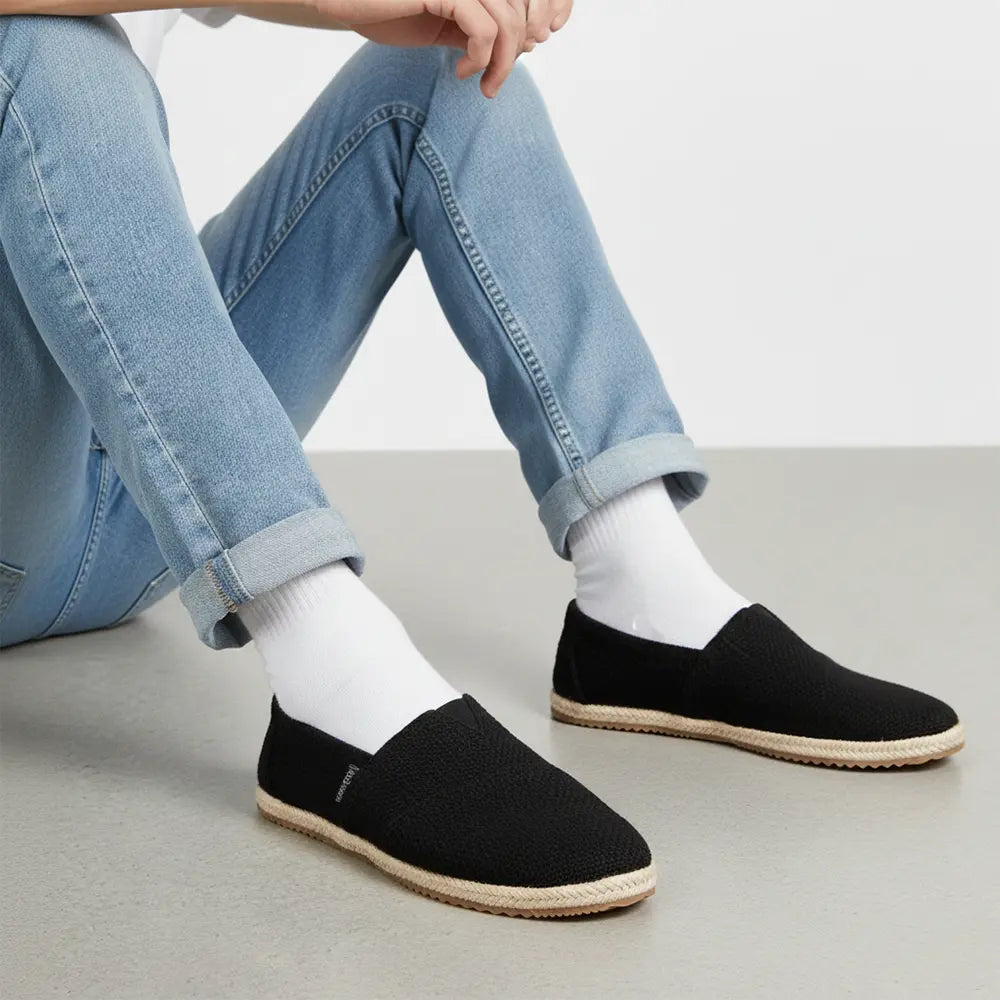 Black slub material shoes for men with Ortholite cushioning