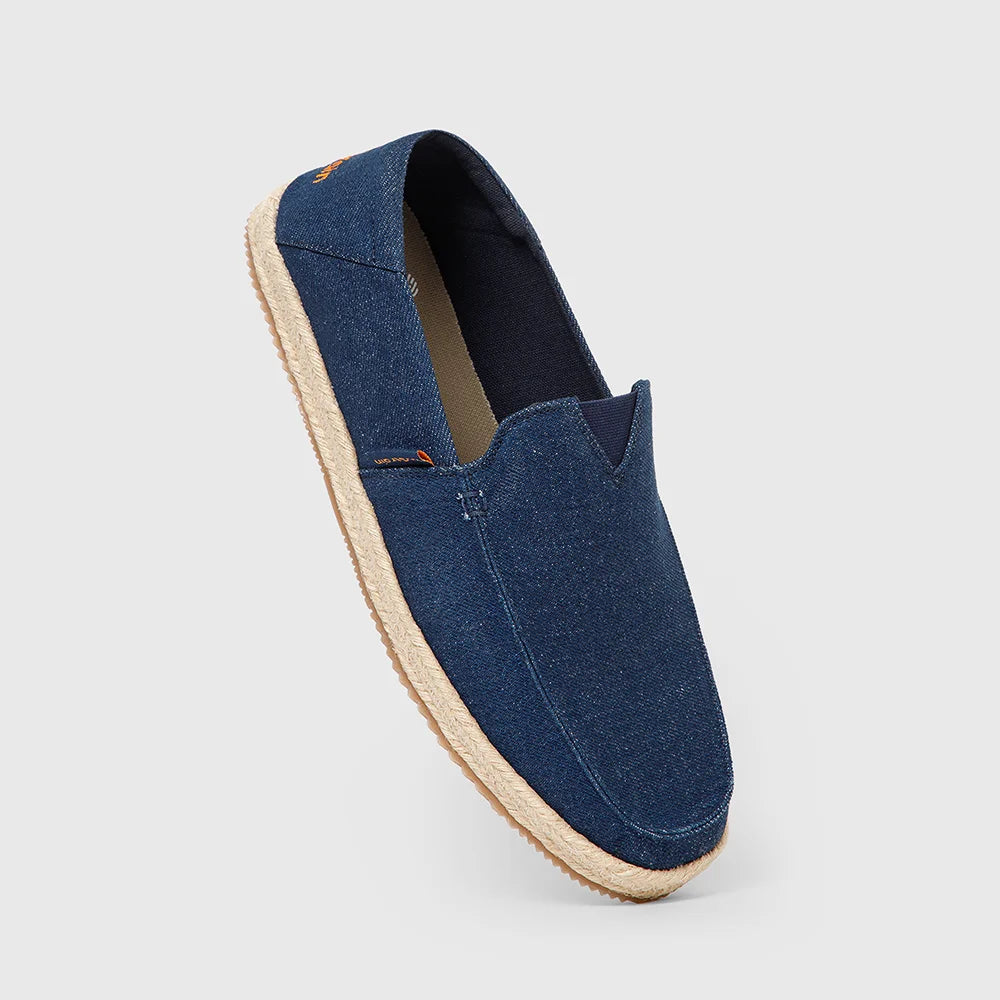 Lightweight navy blue boat shoes