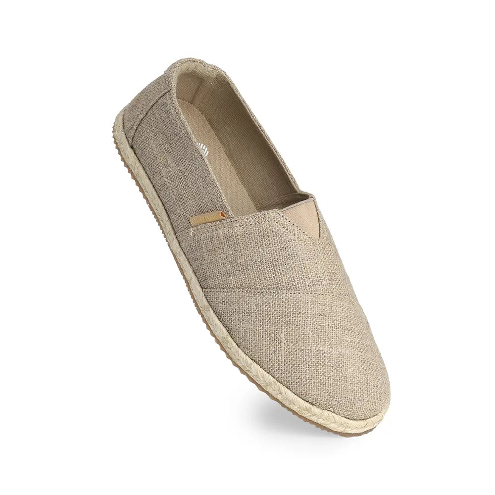 Minimalistic women’s flat shoes made from 100% undyed natural linen fabric