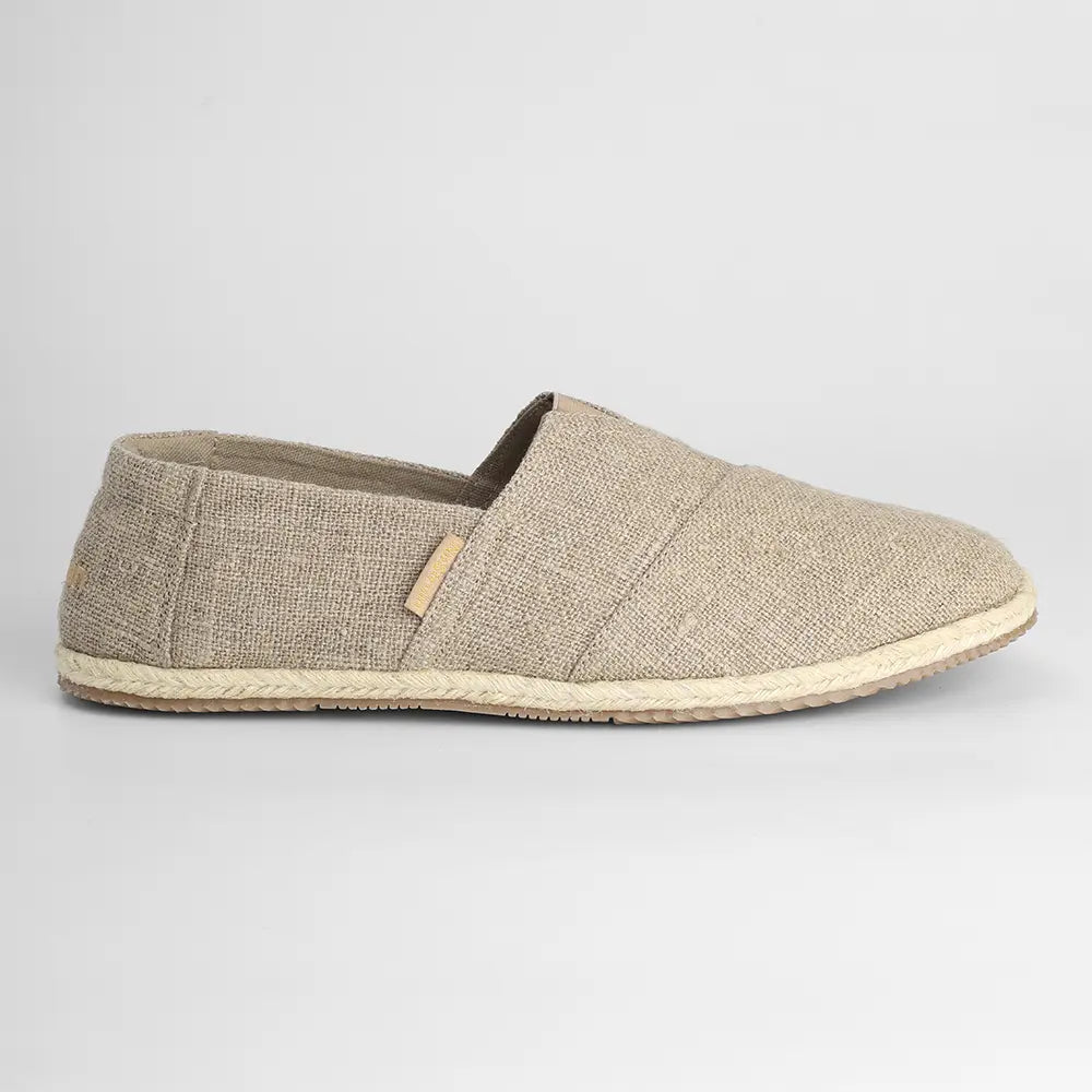Men’s breathable linen espadrilles in natural beige color