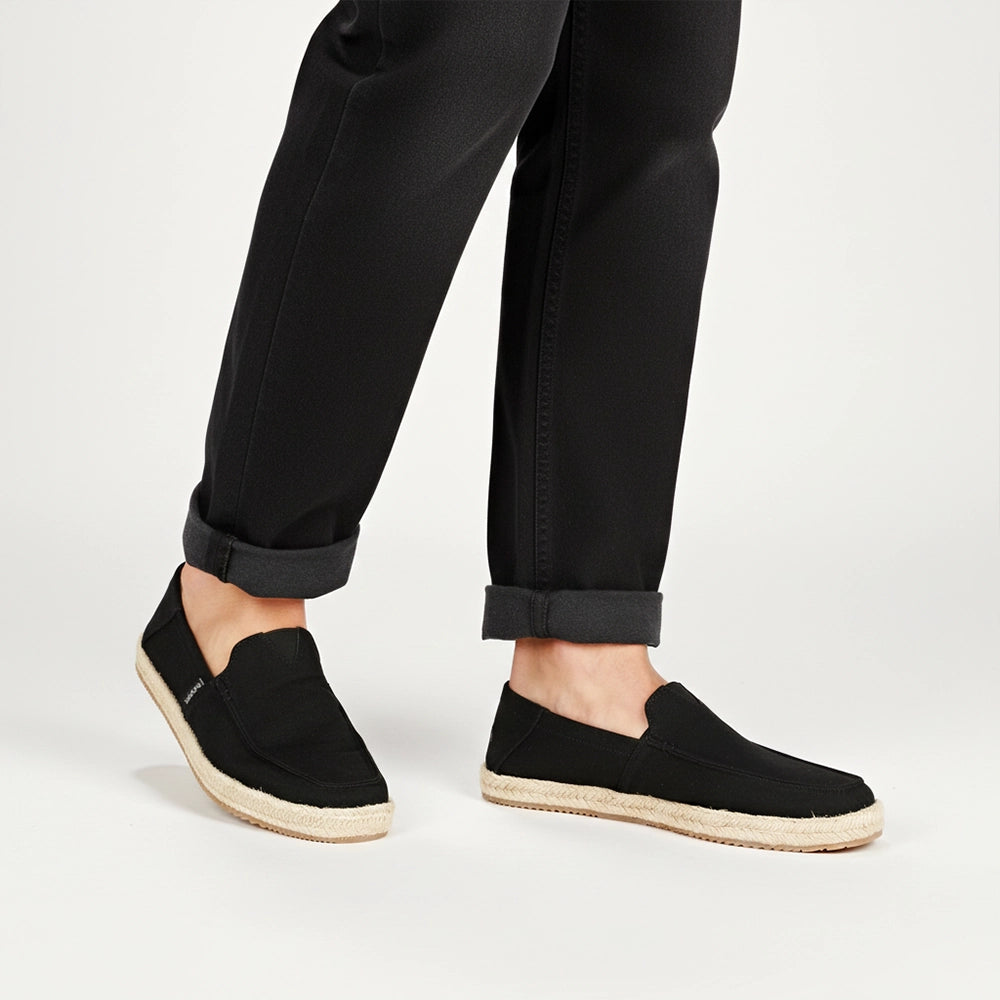 Relaxed fitting men's black canvas footwear