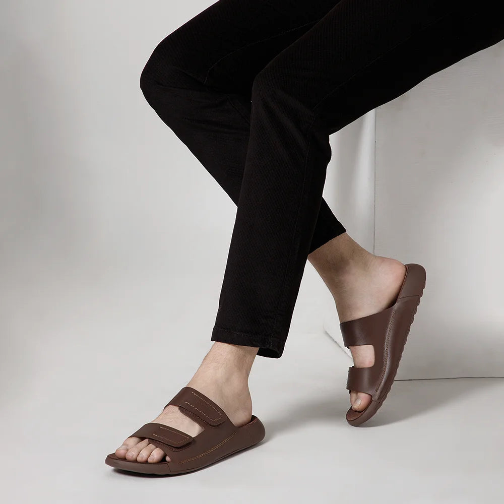 Men's leather comfort sandals with supportive sole