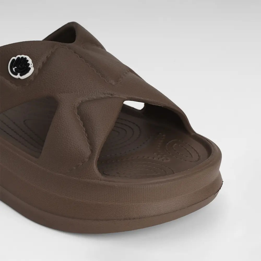 NoStrain waterproof cross strap sandals in soft material for all-day comfort