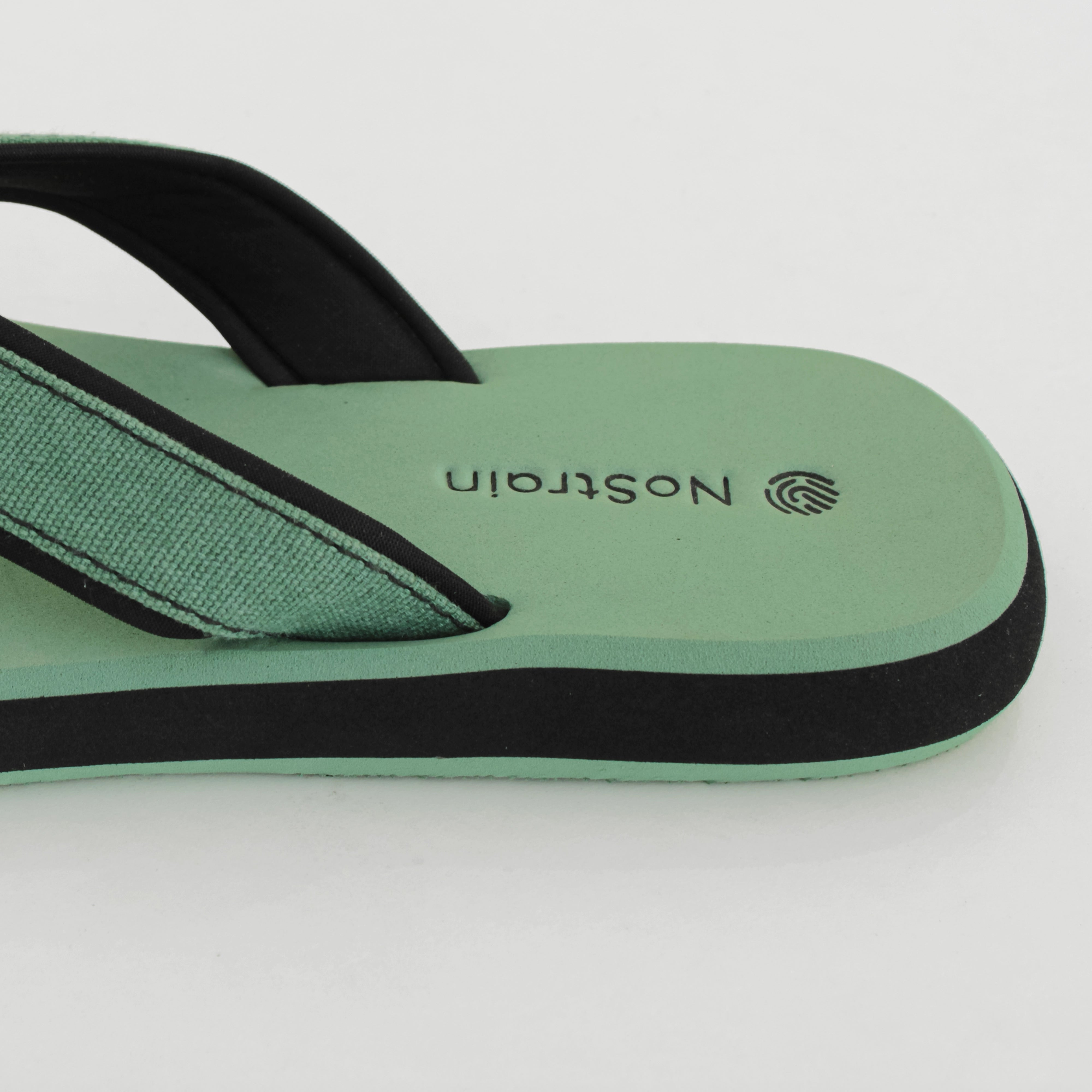 Angular slippers for men with black sole