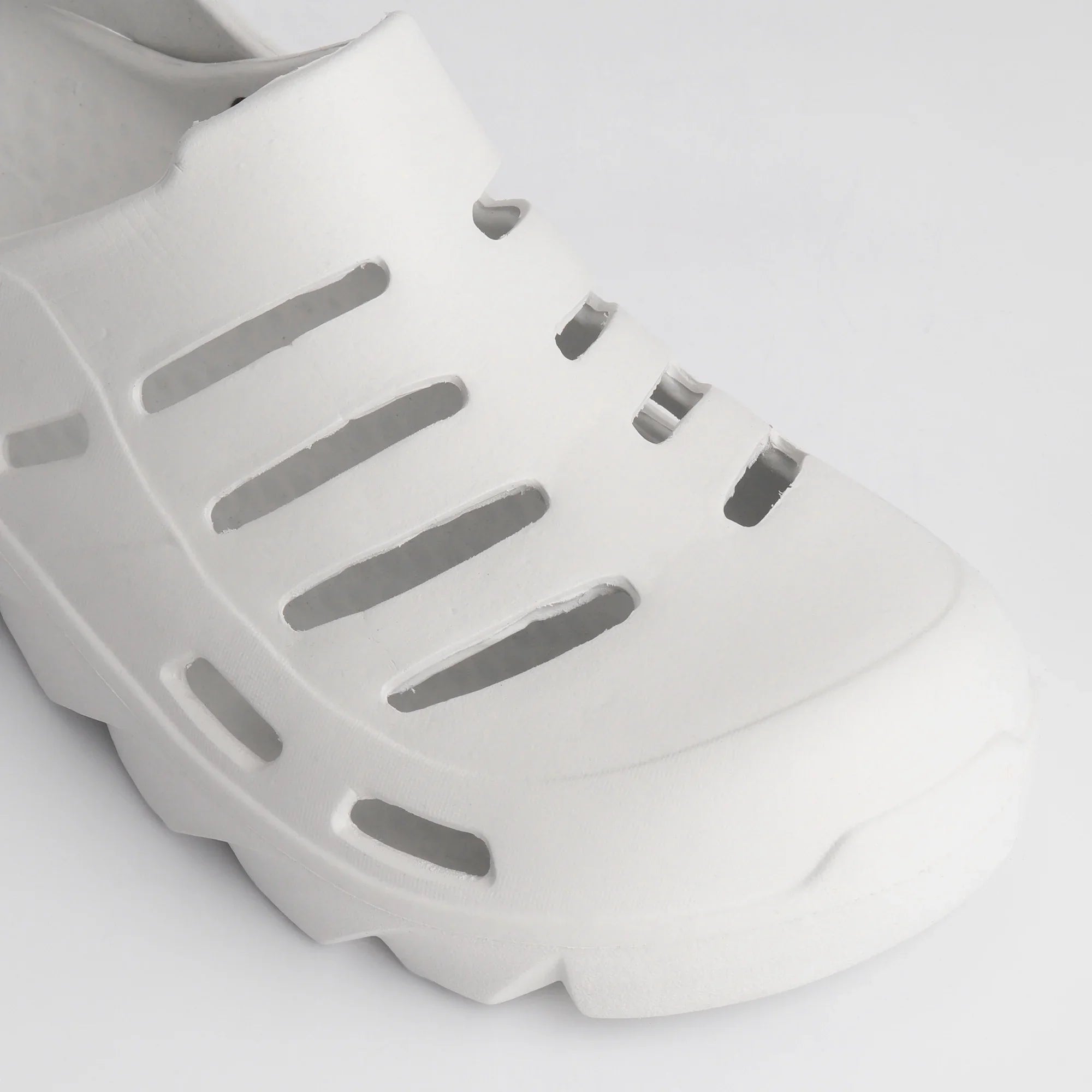 NoStrain's clogs with back strap
