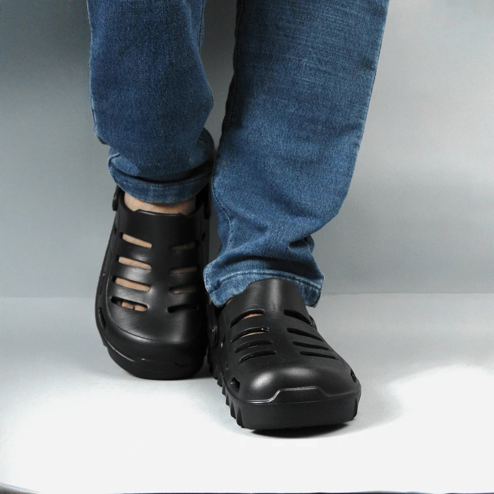 Flip flops clogs