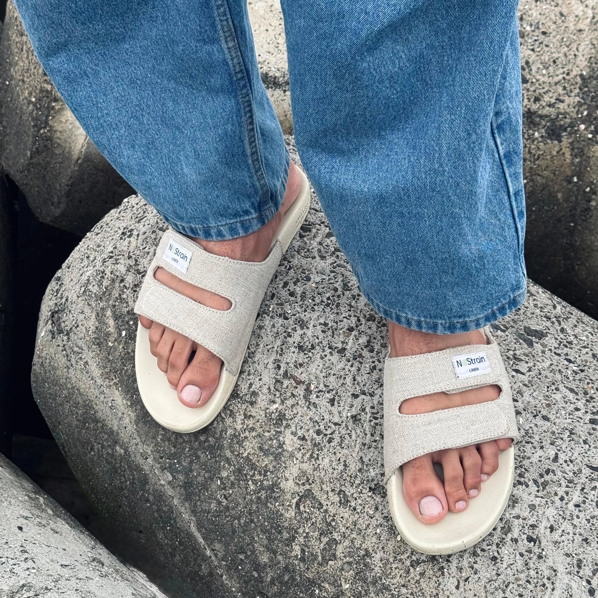 Beige slippers for men