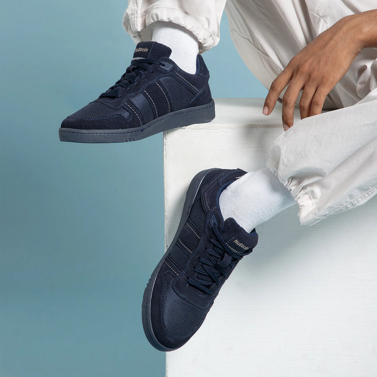 Men's navy blue suede leather and mesh sneakers