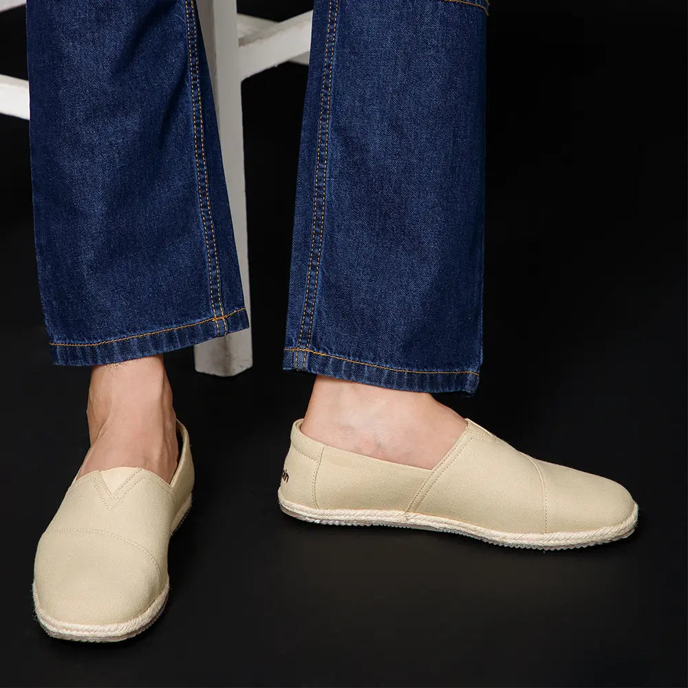 Men’s lightweight canvas slip-on espadrilles with anti-skid sole