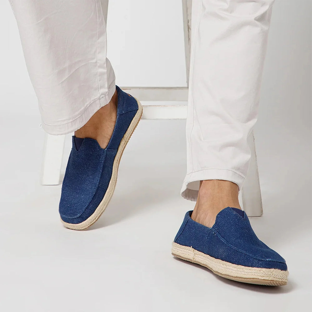 Men’s lightweight denim boat shoes with anti-skid outsole