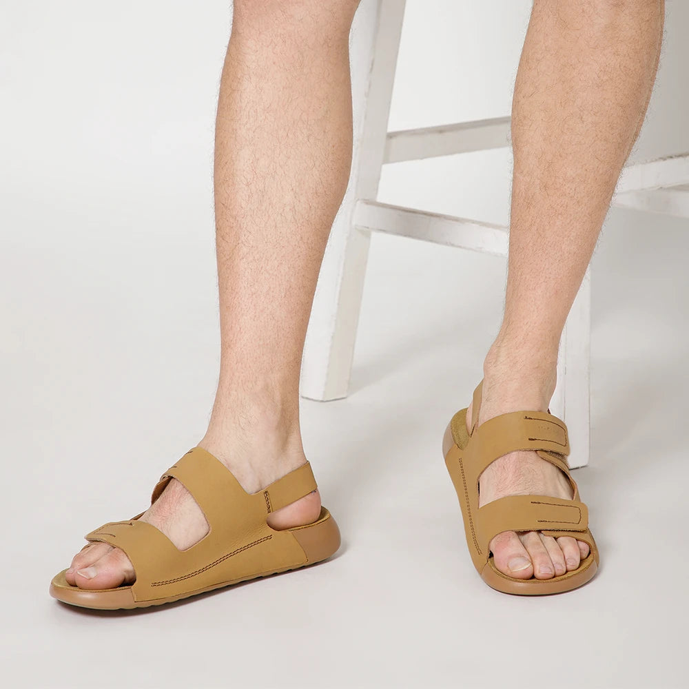 Men's leather sandals with supportive footbed