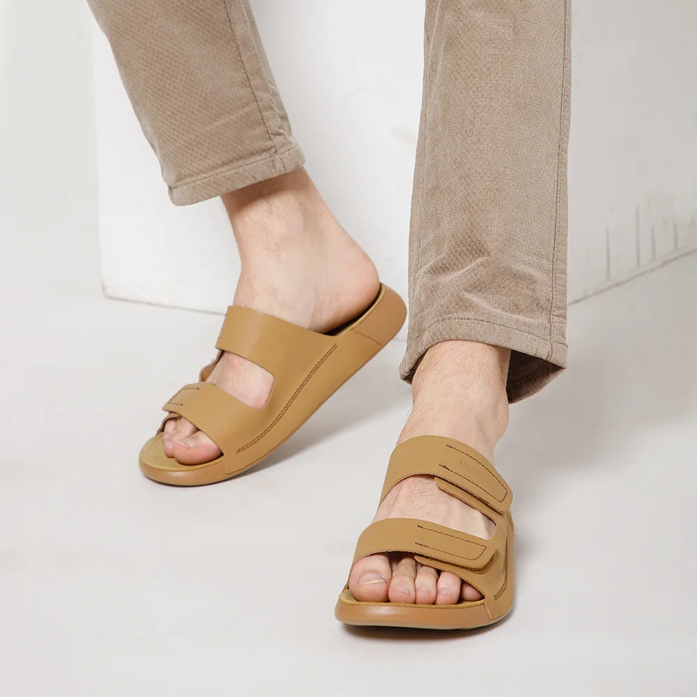 Men's leather sandals for supportive everyday comfort