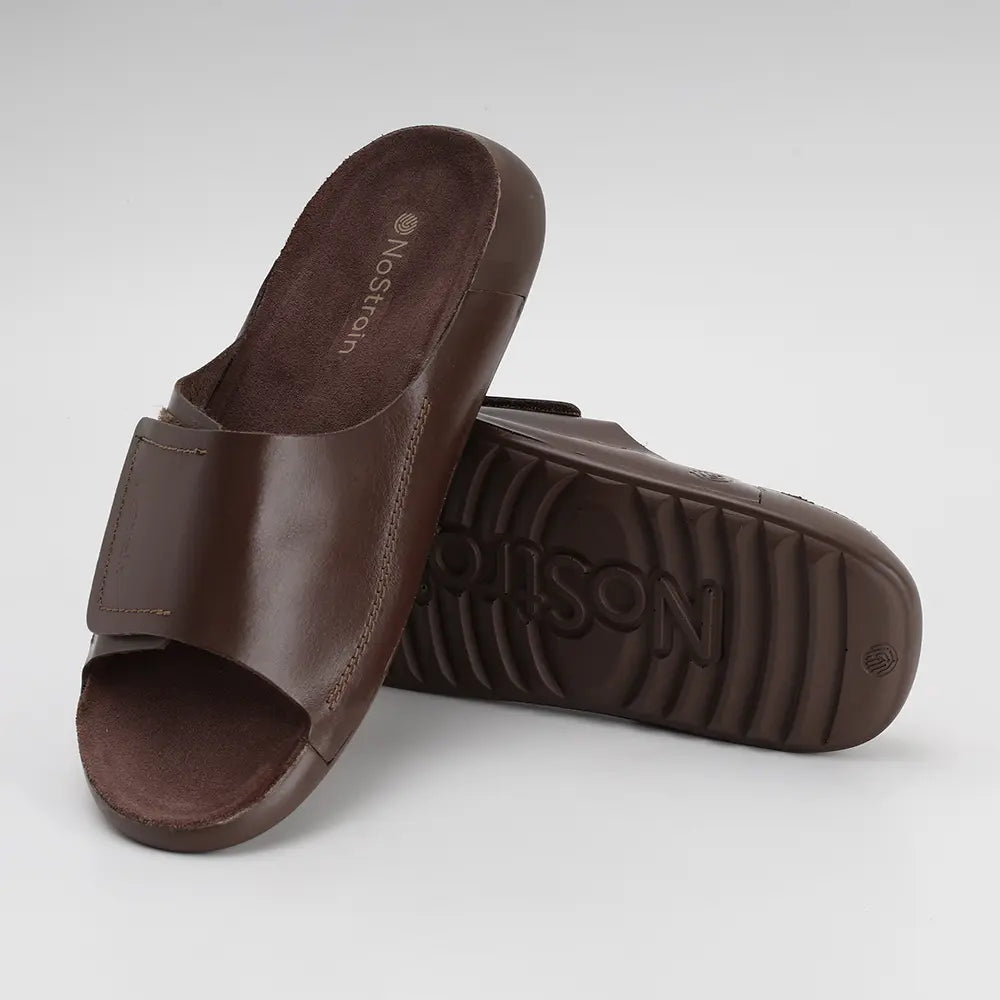 Close-up of the BIS certified hook & loop closure, ensuring a secure and adjustable fit.