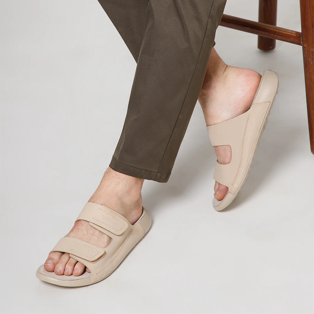 Men's durable leather sandals with arch support
