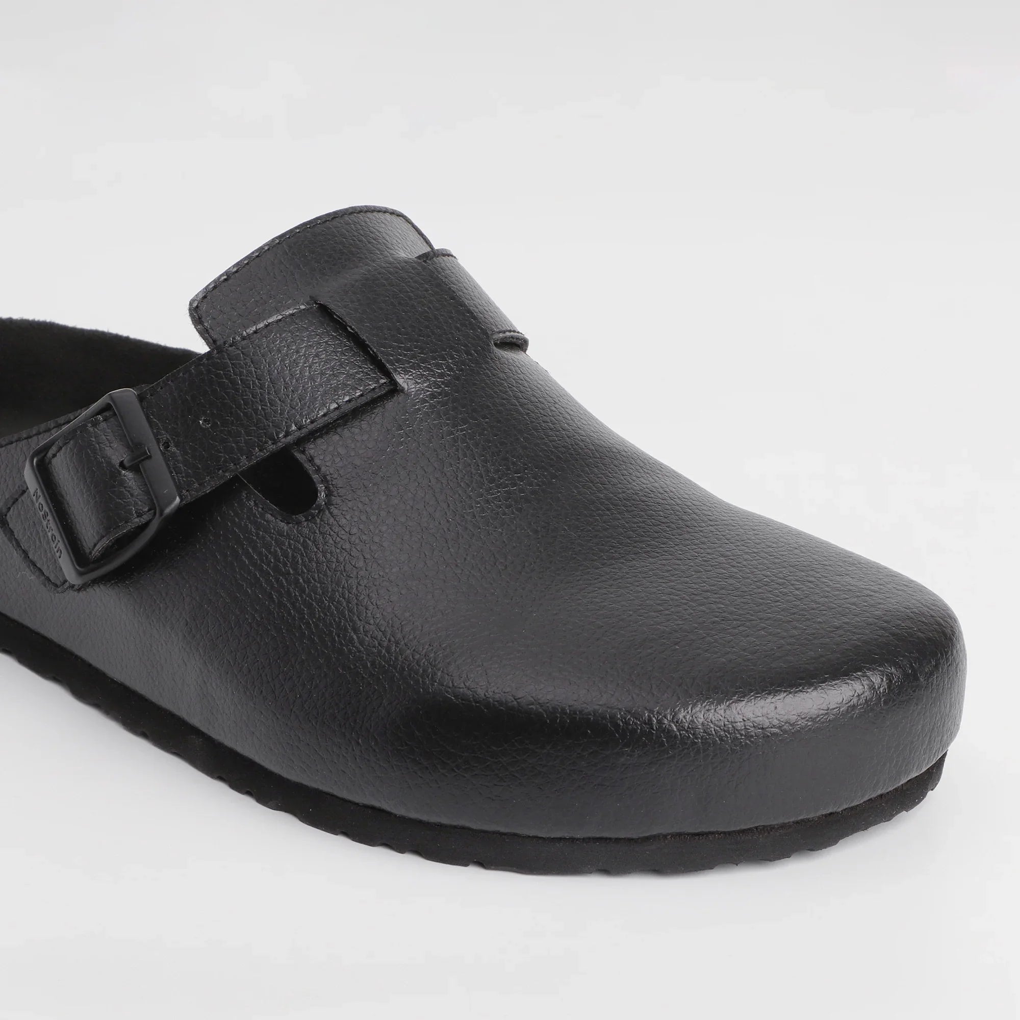 Perfect Black Mule sandals for office use