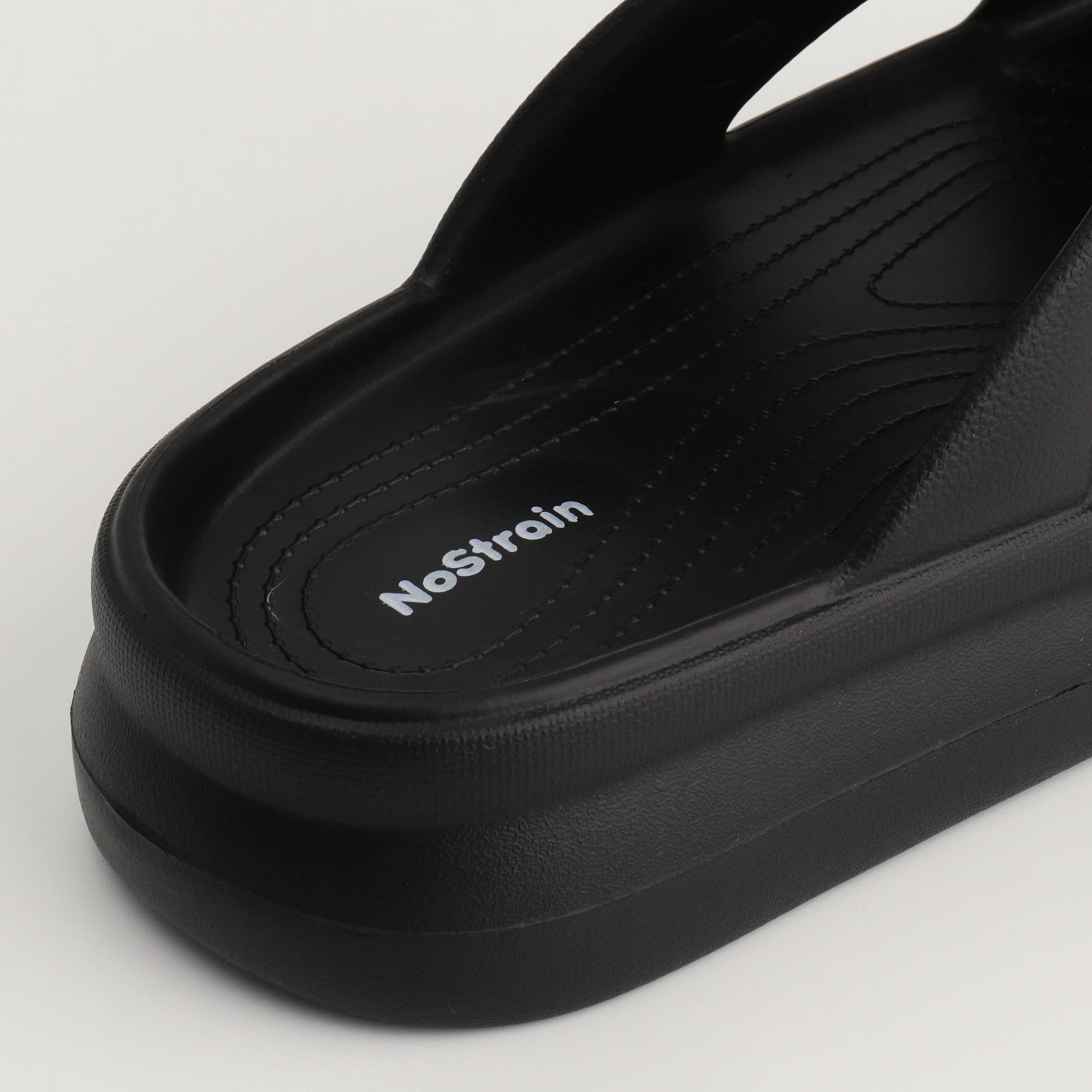 Lightweight waterproof sandals for outdoor wear