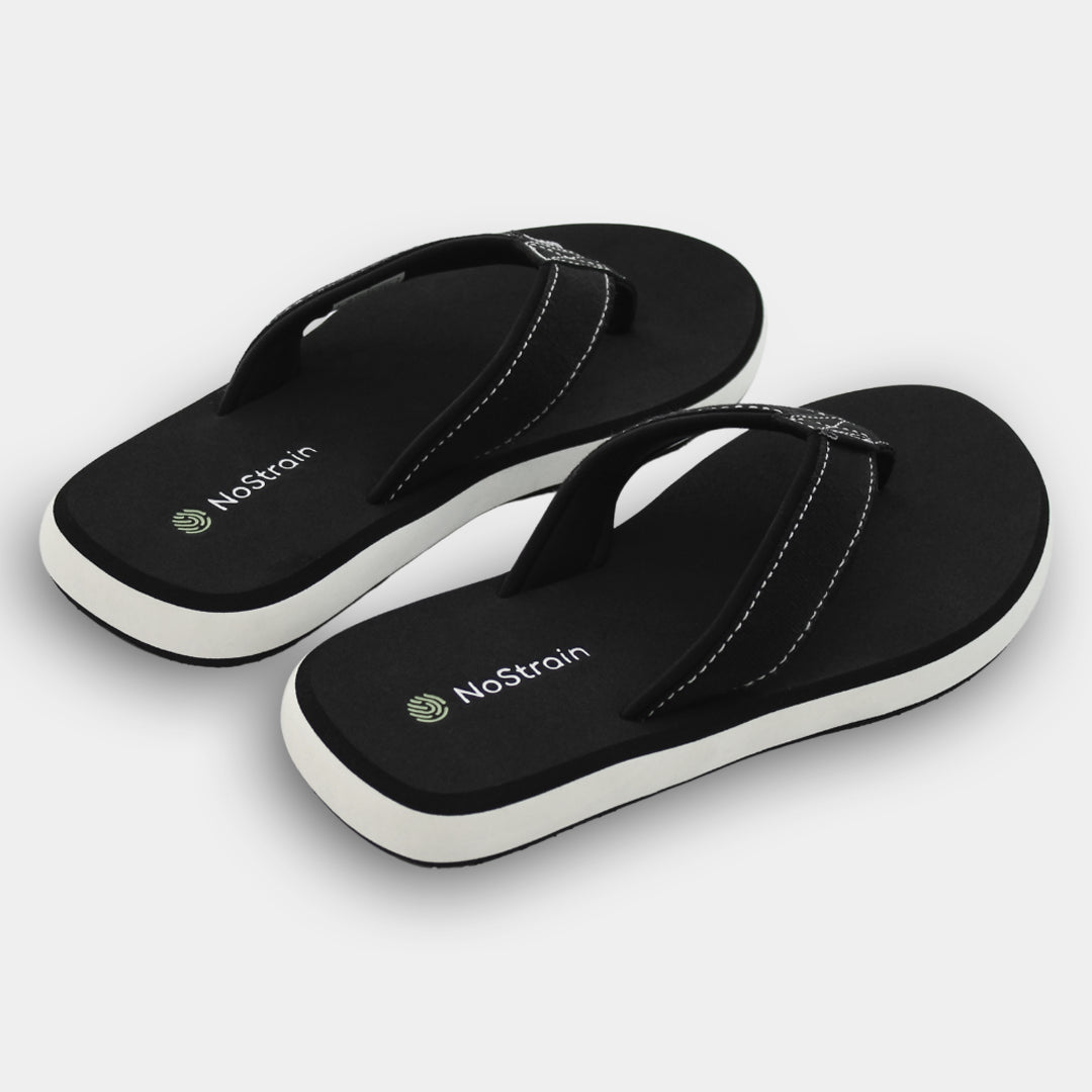 casual slippers for men in black color, with stitched straps