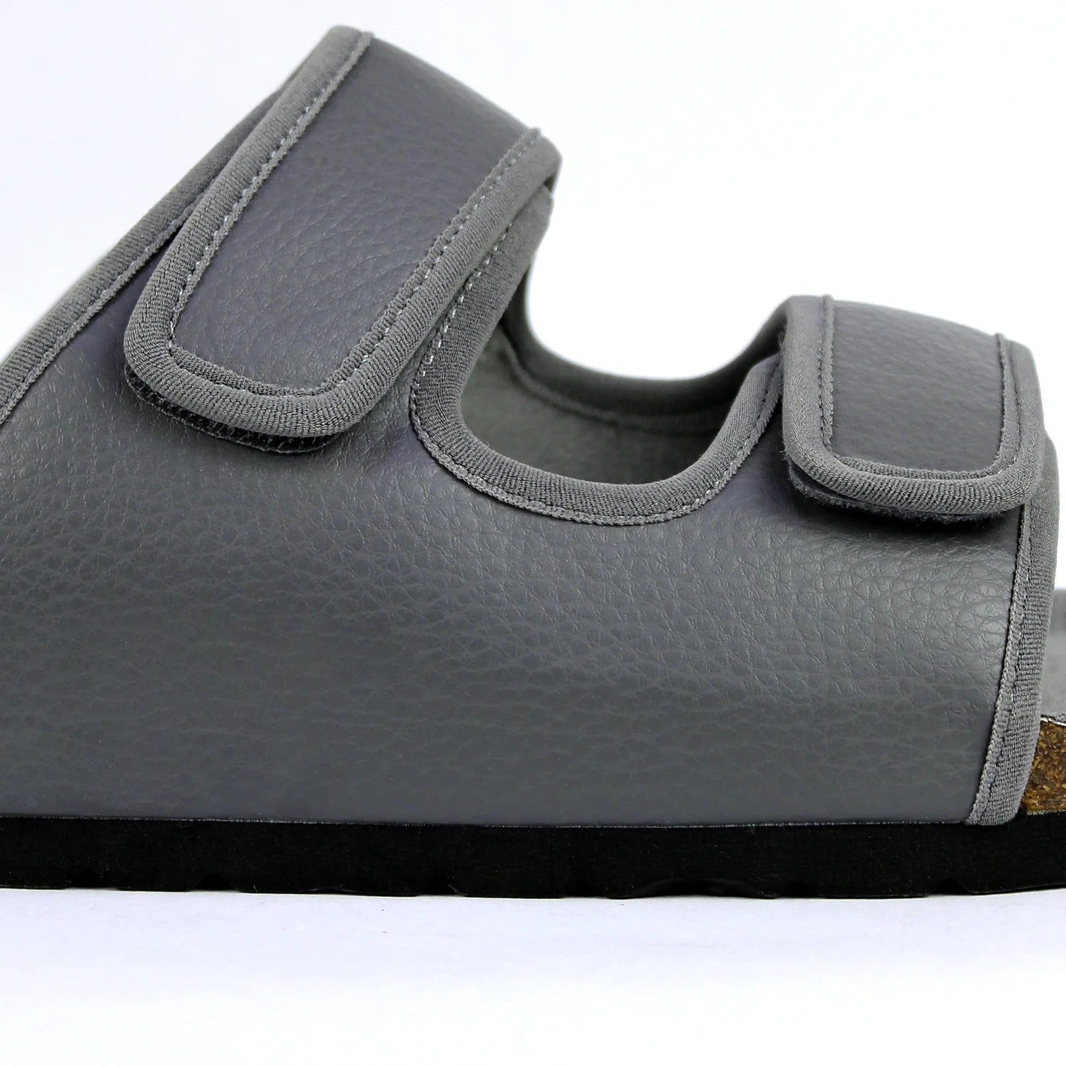 Cloudy Grey sandals for men, crafted from cork material for optimal comfort throughout the day