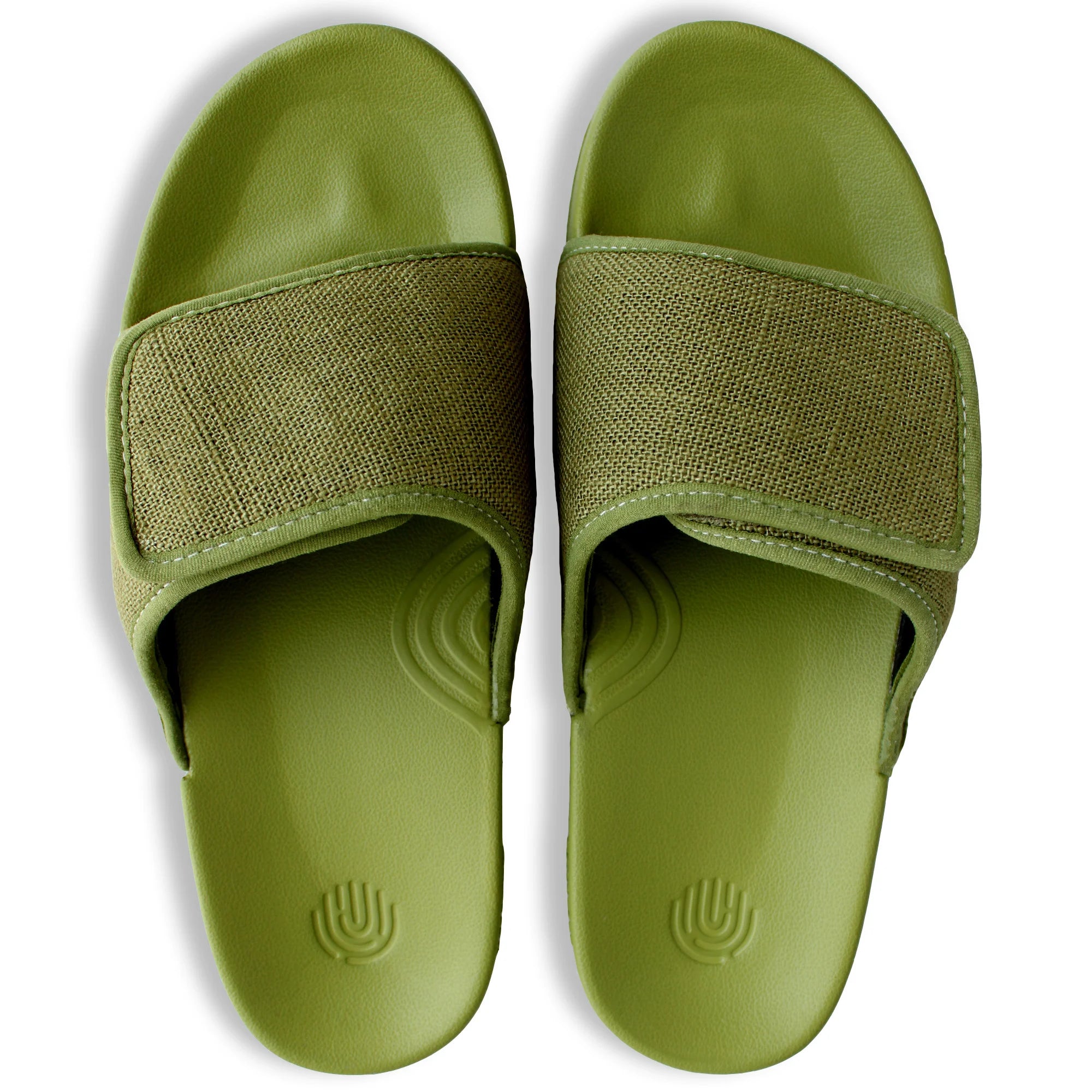 Feel the earthy charm with Men's Olive Green Linen Sugar Sliders, a perfect blend of style and nature.